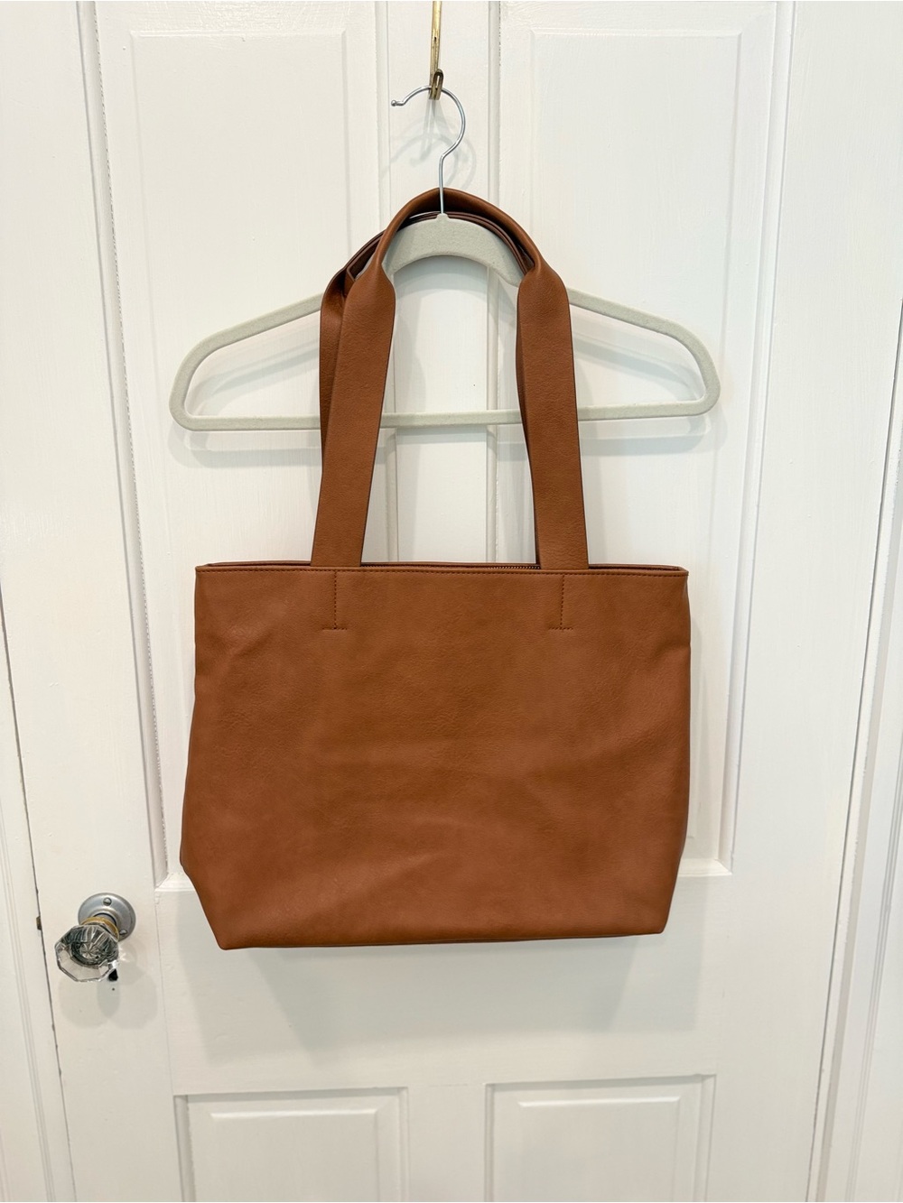 Universal Thread Tan Leather-Look Tote